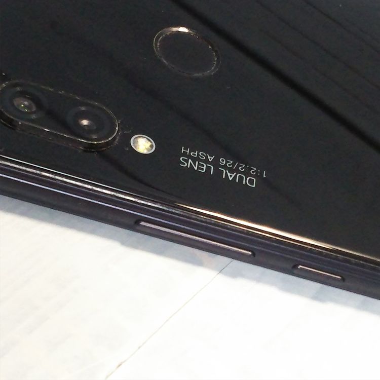 Huawei au P20 lite HWV32 �֥�å�  571