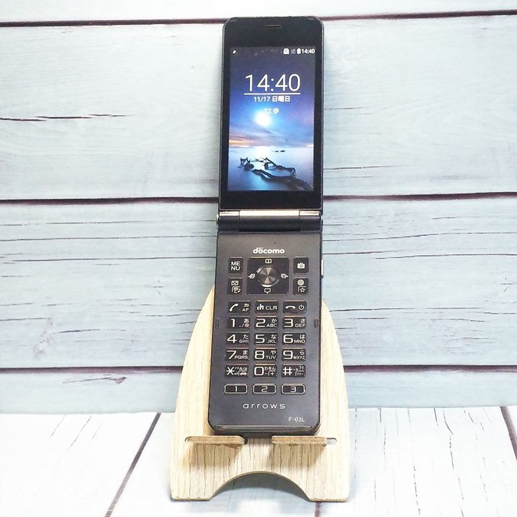 docomo arrows �ٻ��� �������� F-03L �֥�å�  554