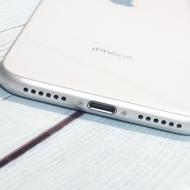 SoftBank iPhone8 64GB ����С�  775