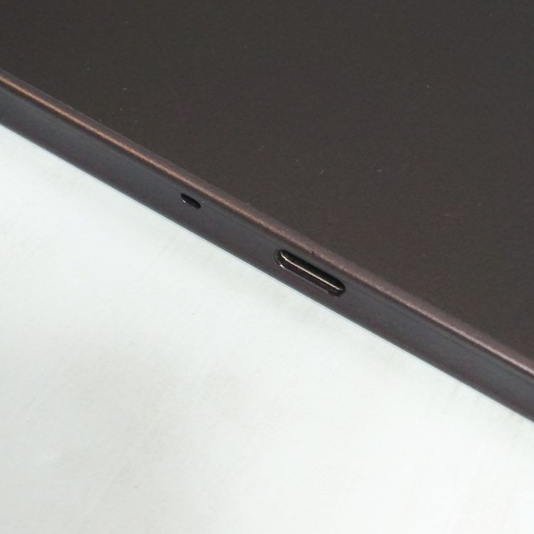 docomo arrows Tab F-02K Black �֥�å�  686