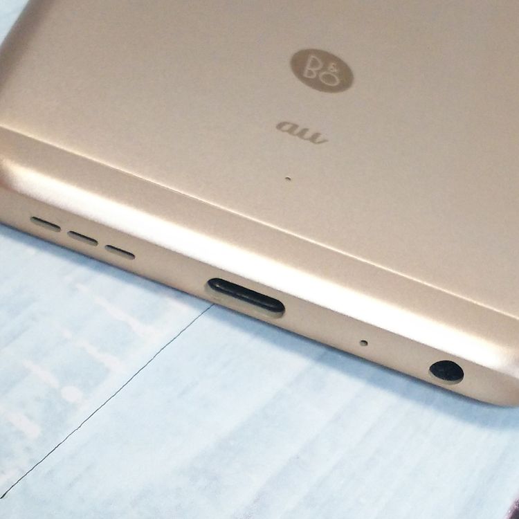 LG au isai Beat LGV34 GOLD �������  148