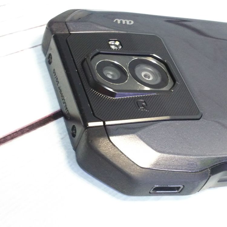 au ������ TORQUE G04 �֥�å� KYV46  976