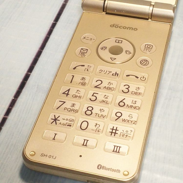 docomo AQUOS SH-01J ������� ��������  022