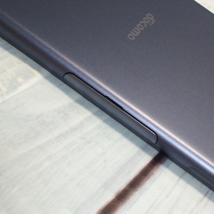 docomo Xperia XZ1 SO-01K Moonlite Blue  681