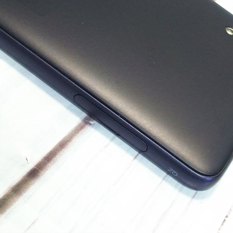 au Qua phone QZ ������ KYV44 ����ǥ���  940