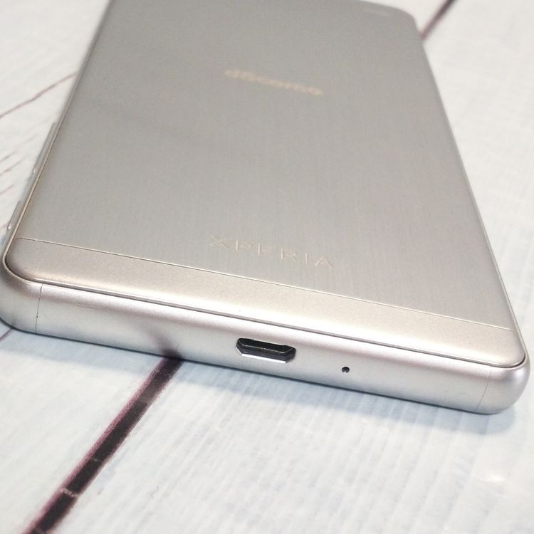 docomo Xperia X Performance SO-04H �ۥ磻�� ����С�  363