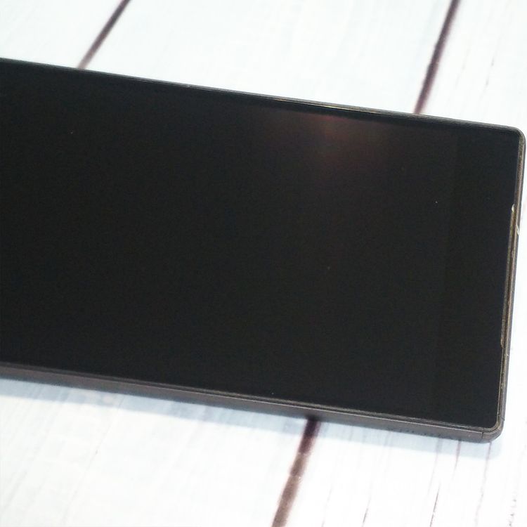 SONY au Xperia Z5 SOV32 GraphiteBlack  433