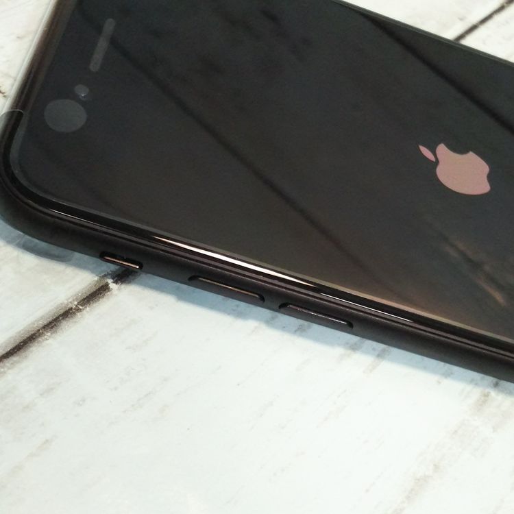 au iPhone7 128GB �֥�å� ����Ʊ����  �ۤܿ��� 615