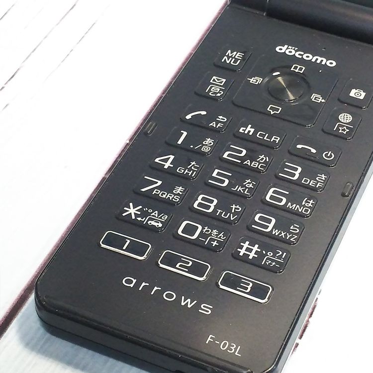 docomo arrows �ٻ��� �������� F-03L �֥�å�  311