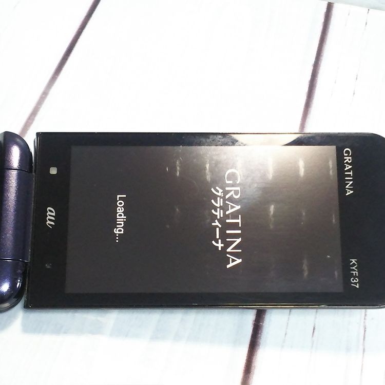 au KYOCERA GRATINA KYF37 �ͥ��ӡ��֥�å�  908