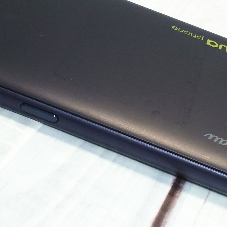 au Qua phone QZ ������ KYV44 ����ǥ���  042