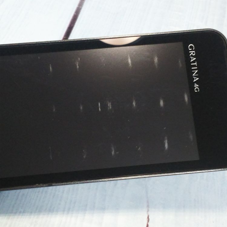 KYOCERA au GRATINA 4G BLACK KYF31  500