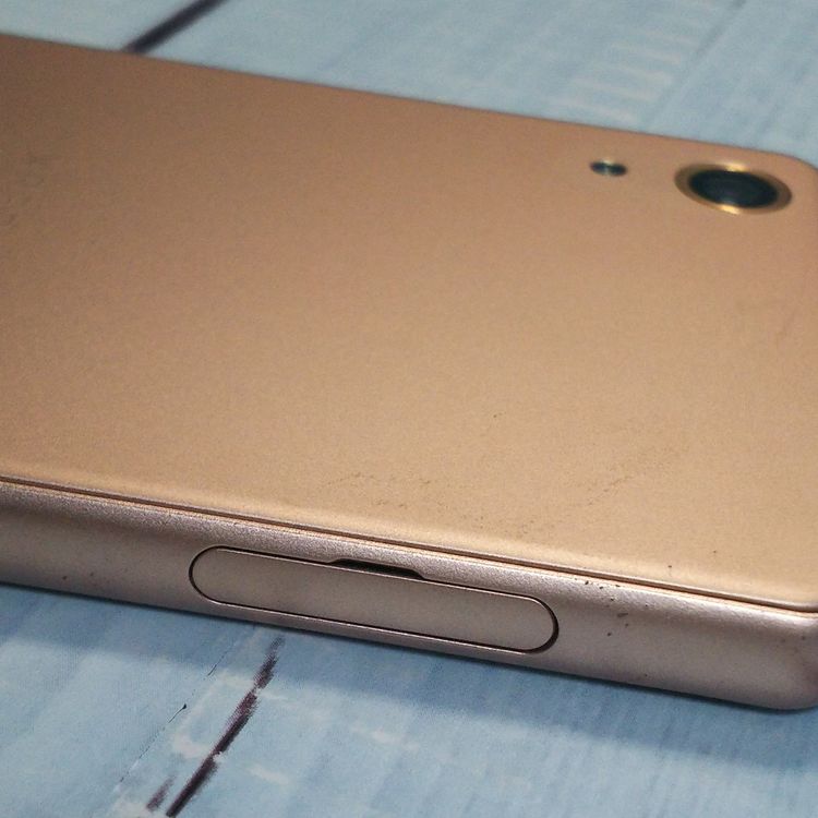 SoftBank SONY Xperia X Performance 502SO 760