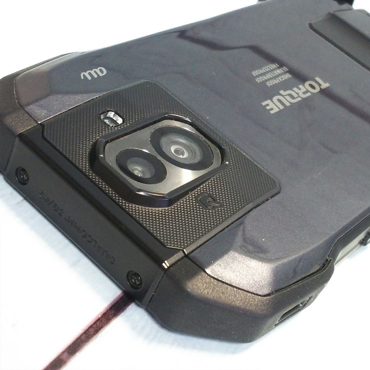 au ������ TORQUE G04 �֥�å� KYV46  869