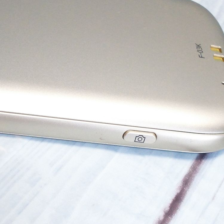 docomo F-03K ������� �餯�餯���ޡ��ȥե��� me  225