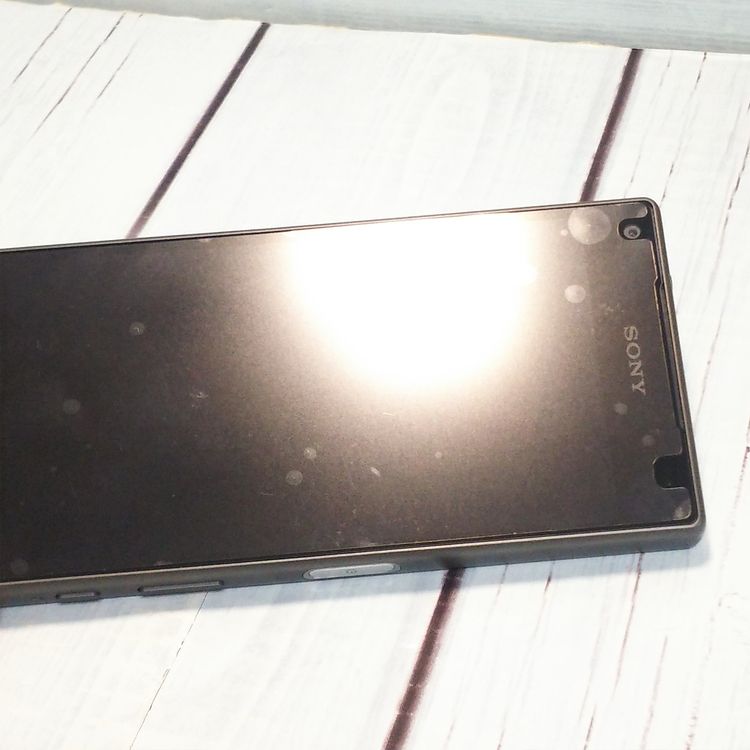 docomo Xperia Z5 Compact SO-02H Black  058