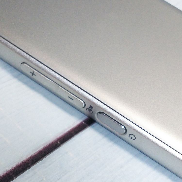 Y!mobile ������ ���󤿤󥹥ޥ� 705KC ����С�  907