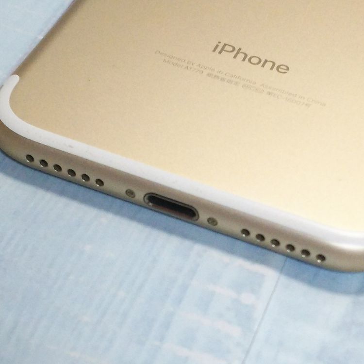 docomo iPhone7 32GB �������  989