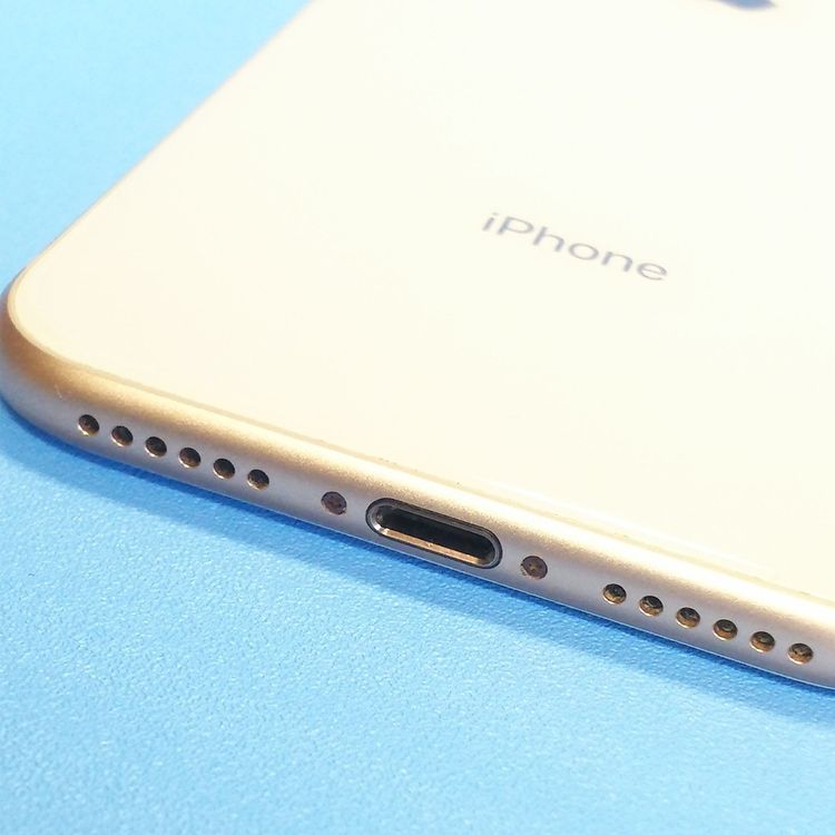 au iPhone8 64GB �������  463