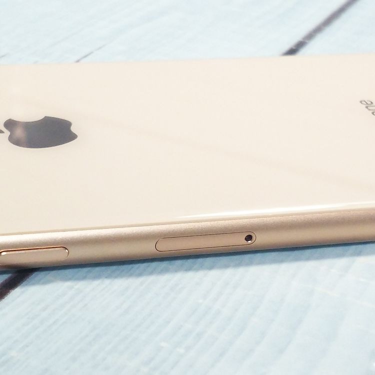 docomo iPhone8 64GB �������  523