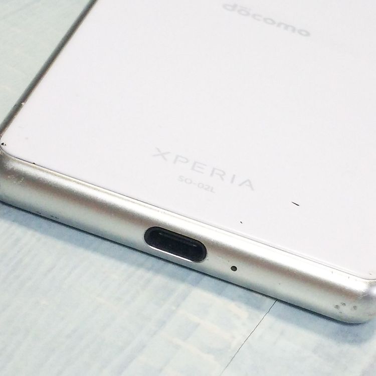 docomo Xperia Ace SO-02L �ۥ磻��  898