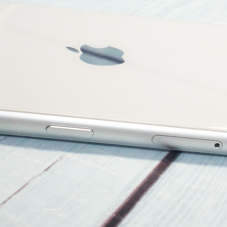 SoftBank iPhone8 64GB �Хåƥ꡼100% ����С�  ���� 386