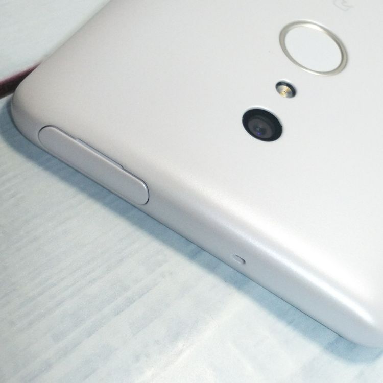 �ٻ��� docomo arrows Be4 F-41A �ۥ磻��  ���� 239