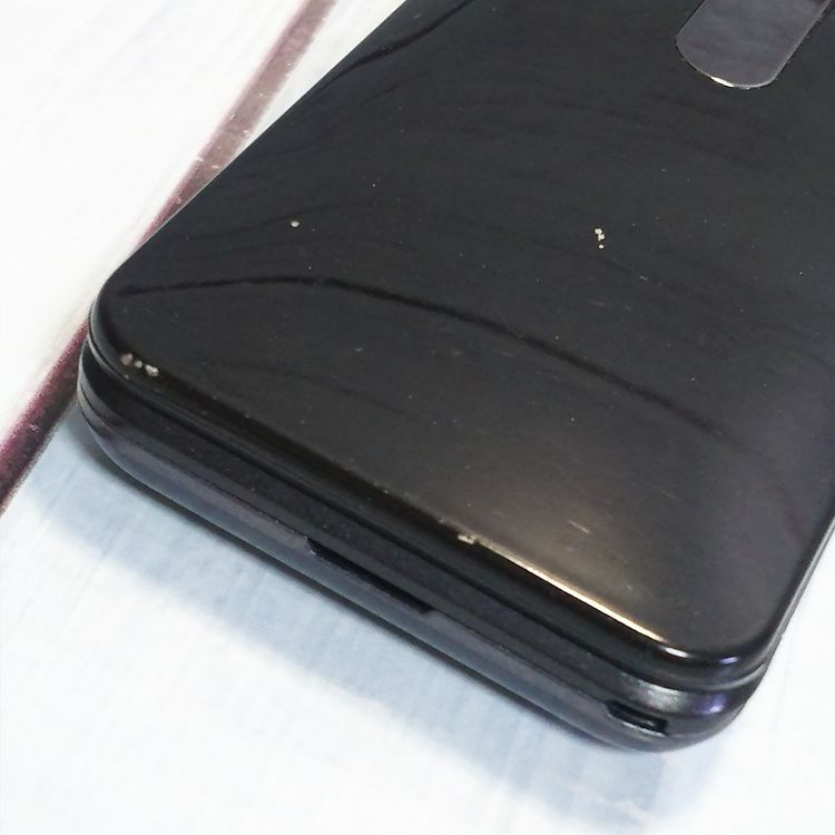 KYOCERA au GRATINA 4G BLACK KYF31  085