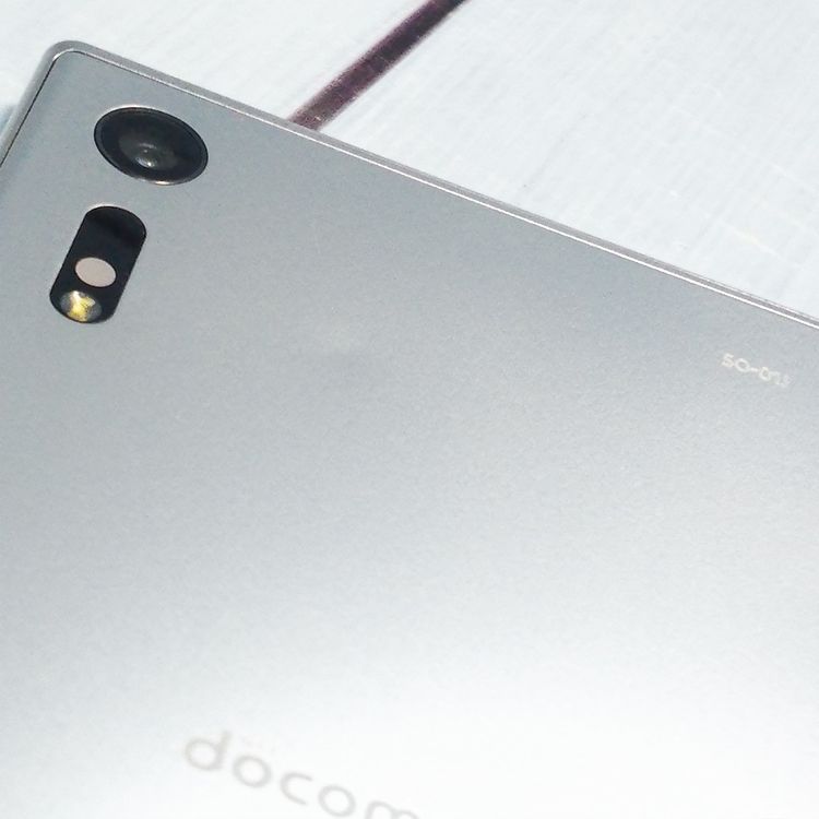 docomo Xperia X�� SO-01J Platinum ����С�  322