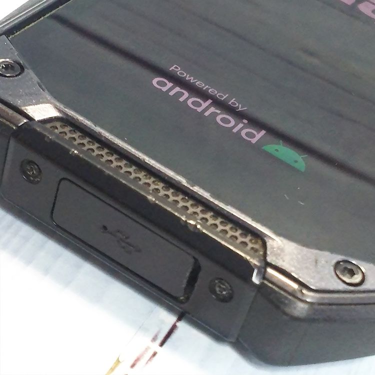 au ������ TORQUE G04 �֥�å� KYV46  706