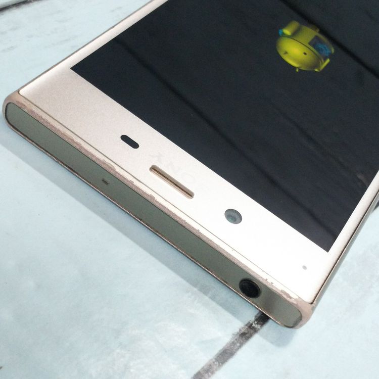 Xperia XZs SOV35 au WarmSilver �����  170