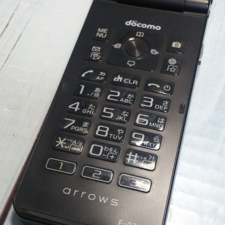 docomo arrows �ٻ��� �������� F-03L �֥�å�  239