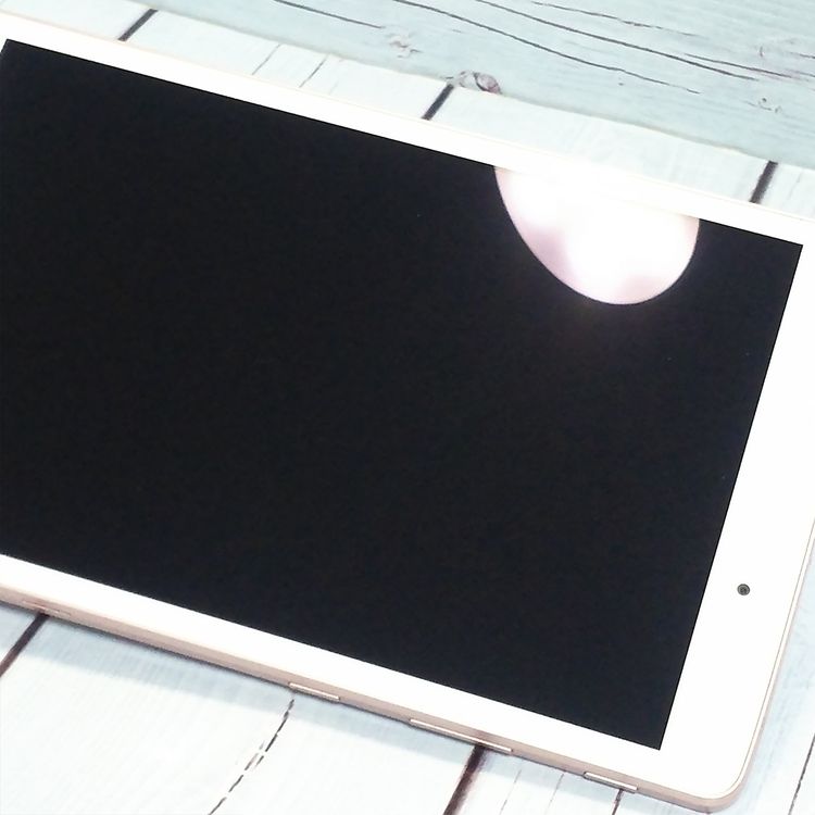 au LG Qua tab PX 16GB �ԥ� LGT31  080