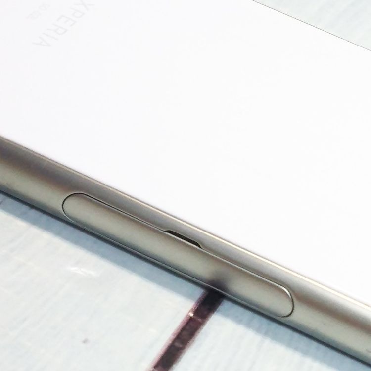 docomo Xperia Ace SO-02L �ۥ磻��  647