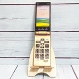 au 京セラ かんたんケータイ KYF38 シャンパンゴールド 925