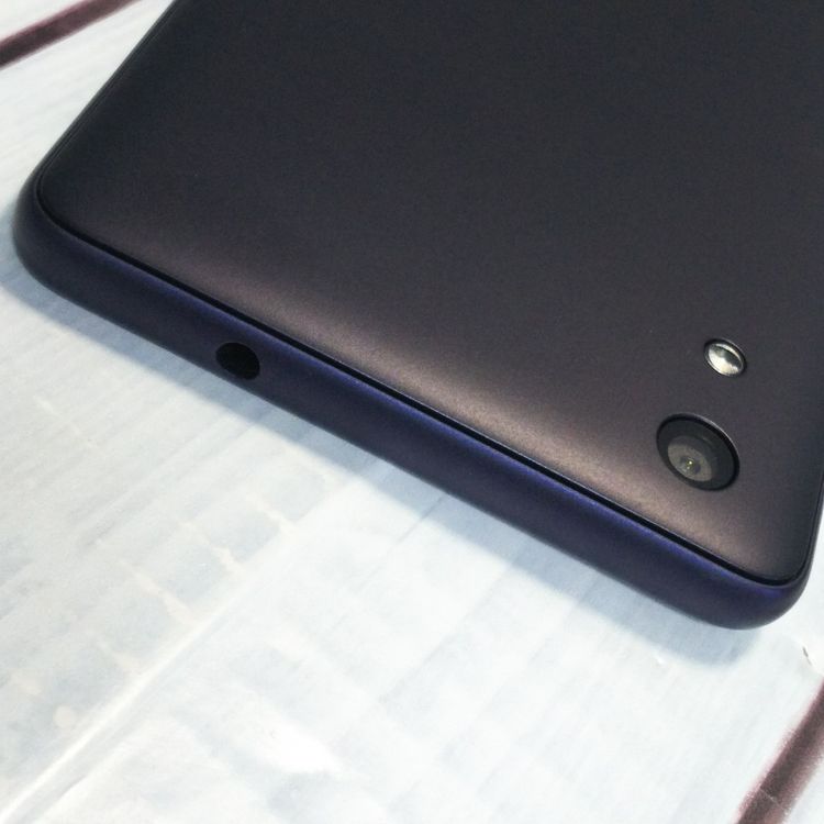 au Qua phone QZ ������ KYV44 ����ǥ���  820