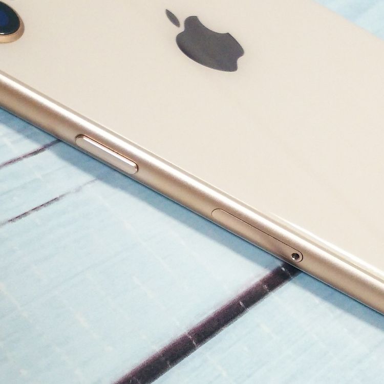 SoftBank iPhone8 64GB �������  598