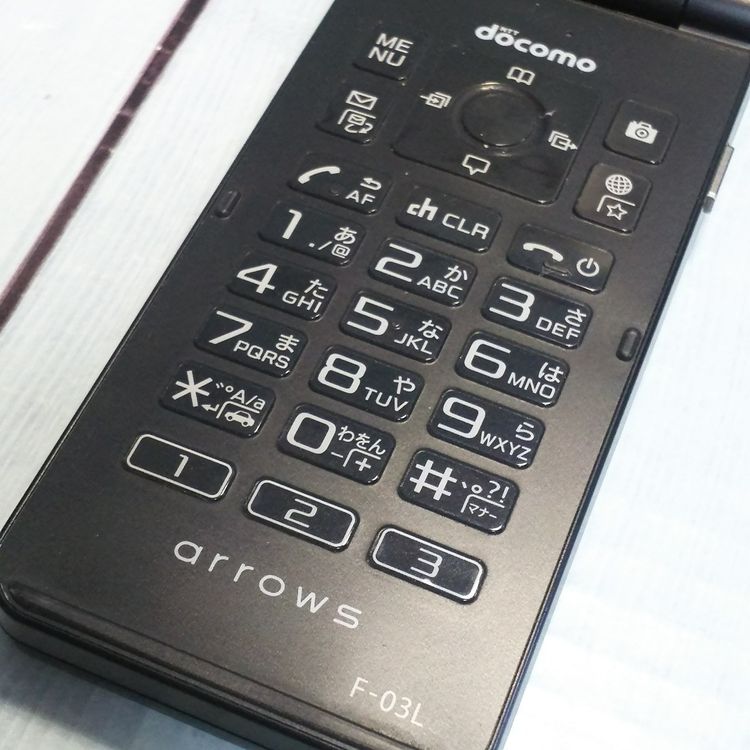 docomo arrows �ٻ��� �������� F-03L �֥�å�  221