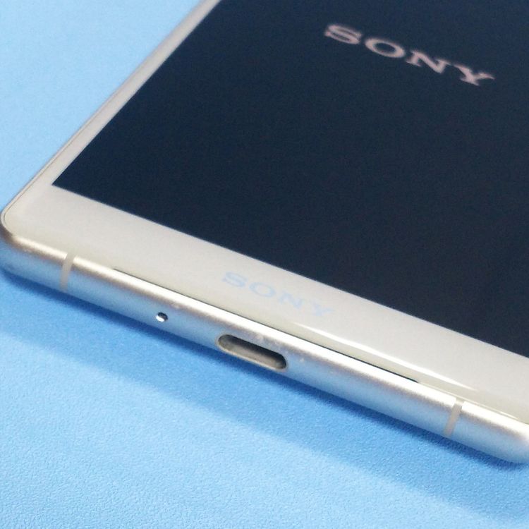 SoftBank SONY Xperia XZ2 702SO ����С�  896