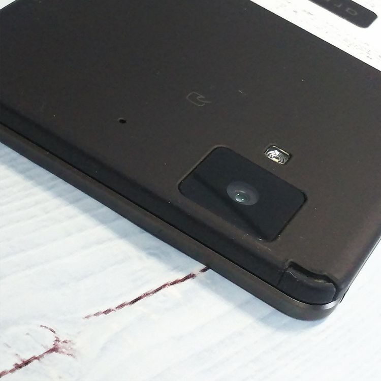 docomo FUJITSU ARROWS NX F-01J 32GB �֥�å�  852