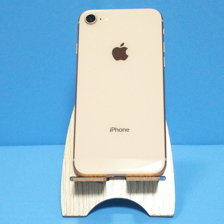 au iPhone8 64GB �������  598