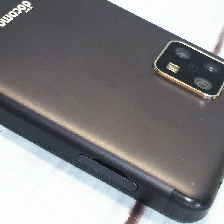 docomo AQUOS sense4 SH-41A �֥�å�  084