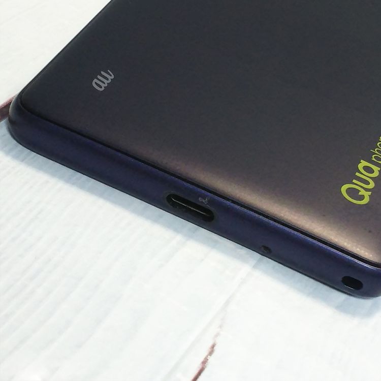 au Qua phone QZ ������ KYV44 ����ǥ���  828