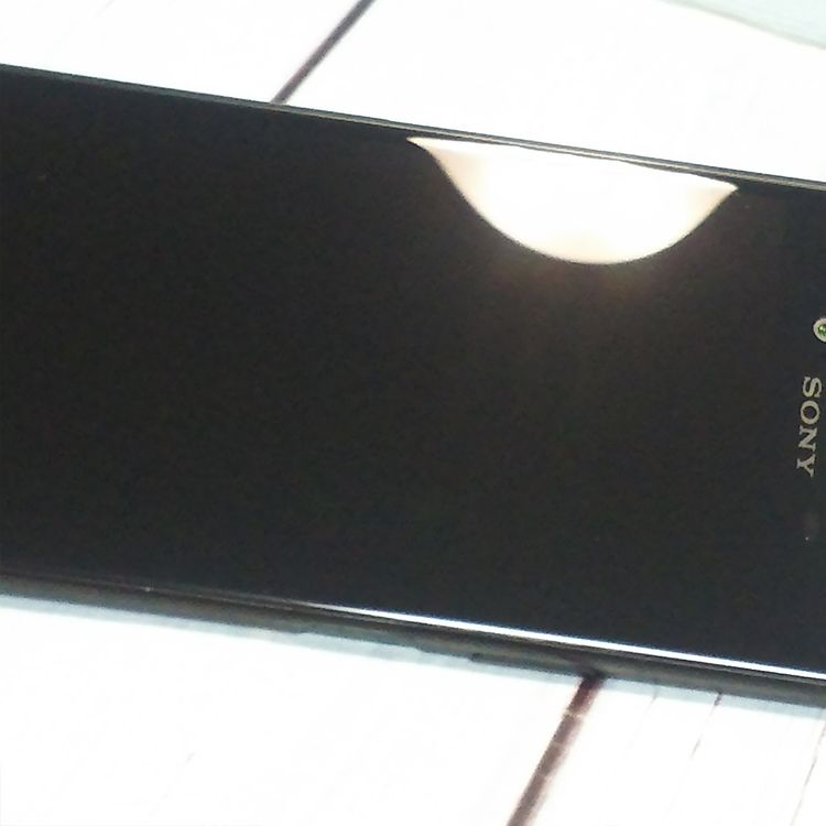 au Xperia XZ1 SOV36 Black  495