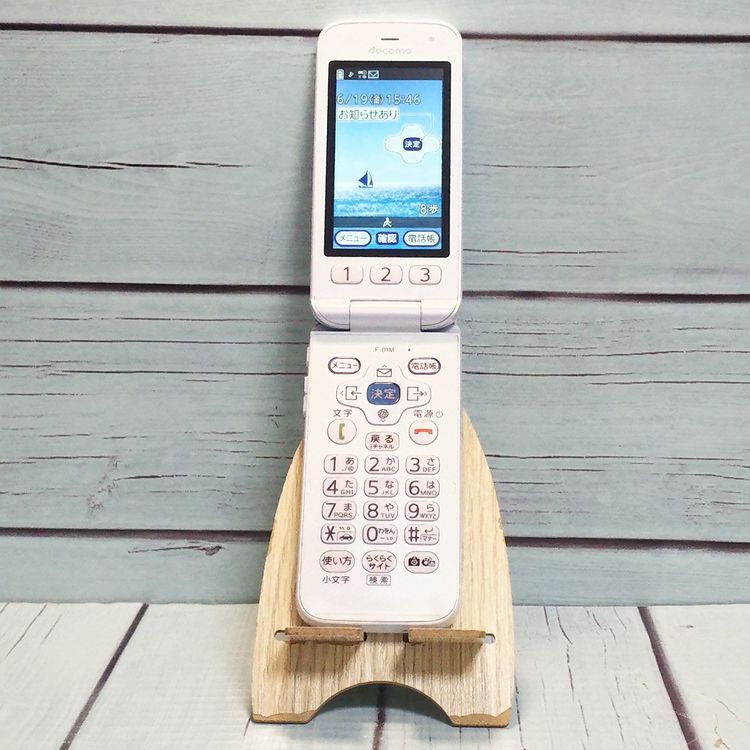 docomo �ٻ��� �餯�餯�ۥ� F-01M �ۥ磻��  901