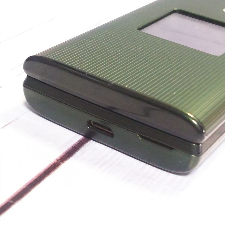 KYOCERA au KYF36 ���󤿤󥱡����� GREEN  329