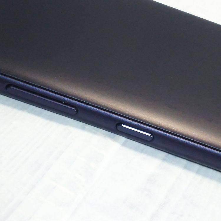 au Qua phone QZ ������ KYV44 ����ǥ���  828