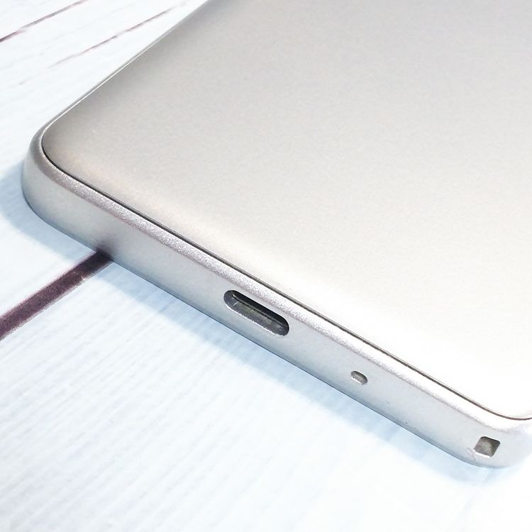 Y!mobile ������ ���󤿤󥹥ޥ� 705KC ����С�  851