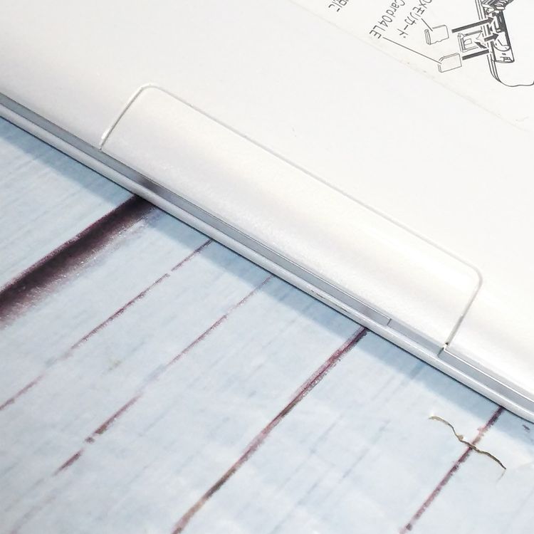 au Qua tab 01 ������ KYT31 White  572