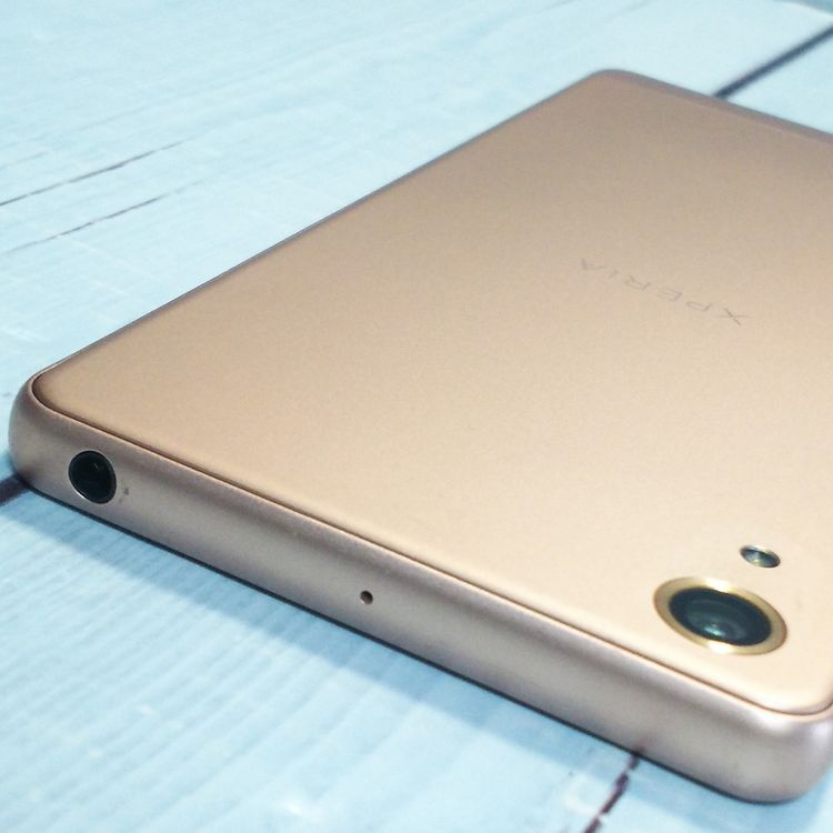 SoftBank SONY Xperia X Performance 502SO 760